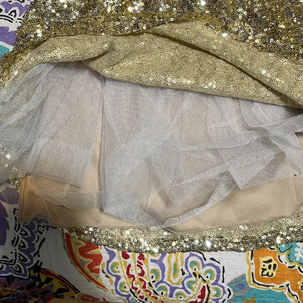 Gold sequin dress - Picture 3 of 4